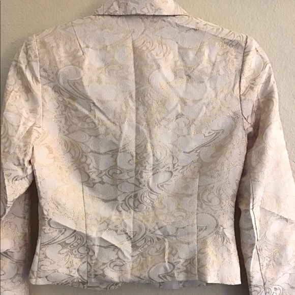 💥 MOVING SALE💥 Old Navy Brocade Blazer XS - Picture 2 of 3